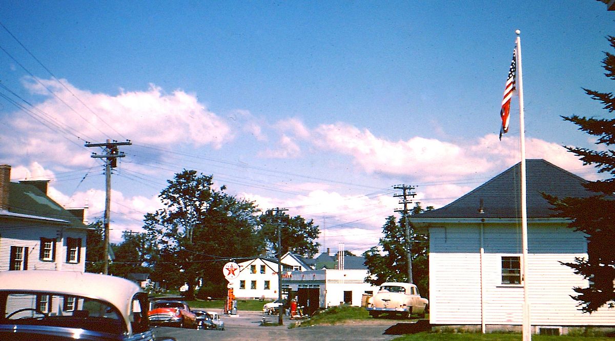 The Cape Porpoise Post Office (right), 1955