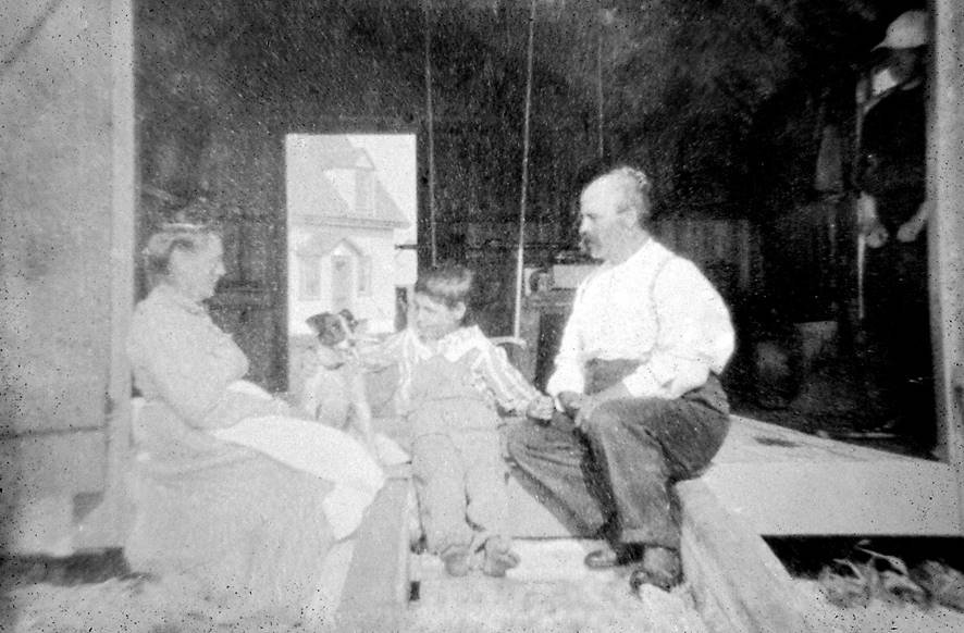 George & Bertha Wakefield & grandson George on Goat Island: Early 1900’s